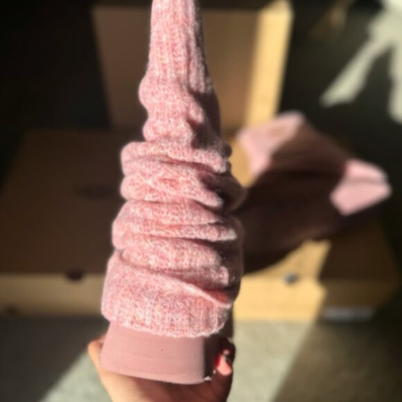 UGG Classic Mini Dipper Leg Warmer Boot - Picture 2 of 6